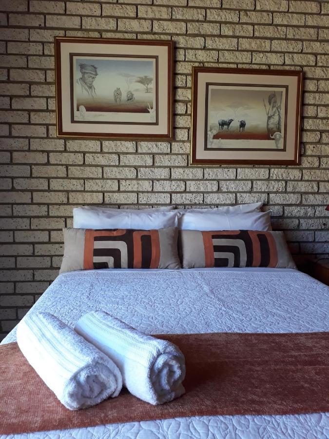 Die Plasie On-Suite Rooms Hartbeespoort Exteriör bild
