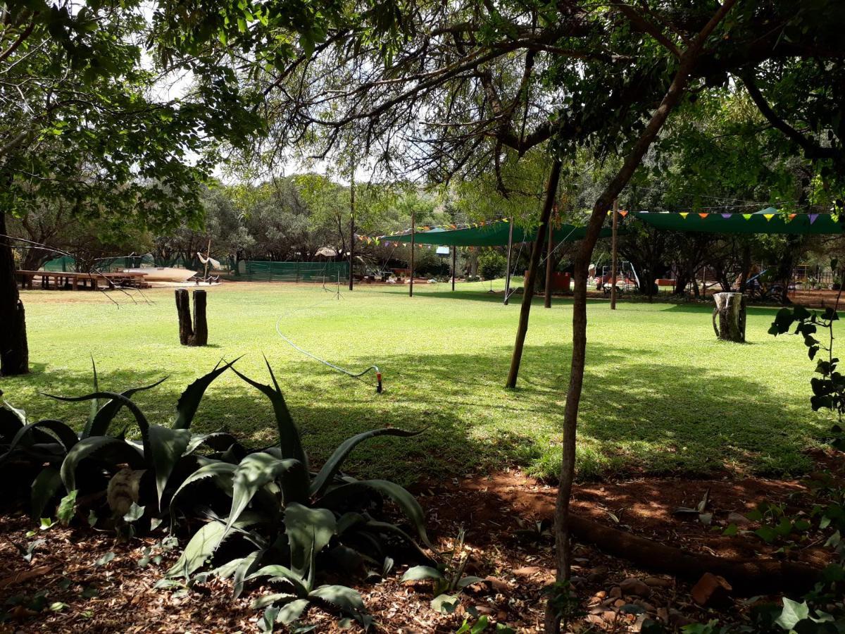 Die Plasie On-Suite Rooms Hartbeespoort Exteriör bild
