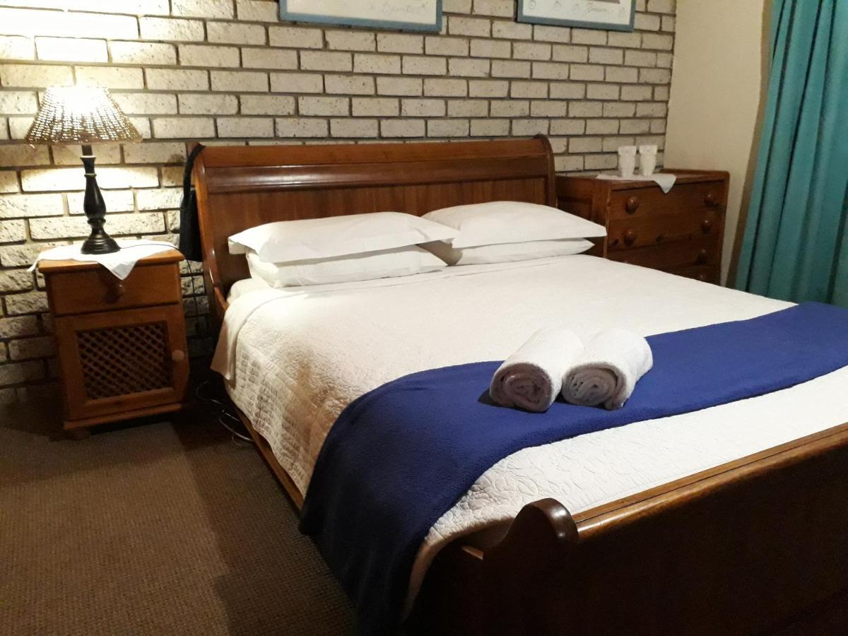 Die Plasie On-Suite Rooms Hartbeespoort Exteriör bild